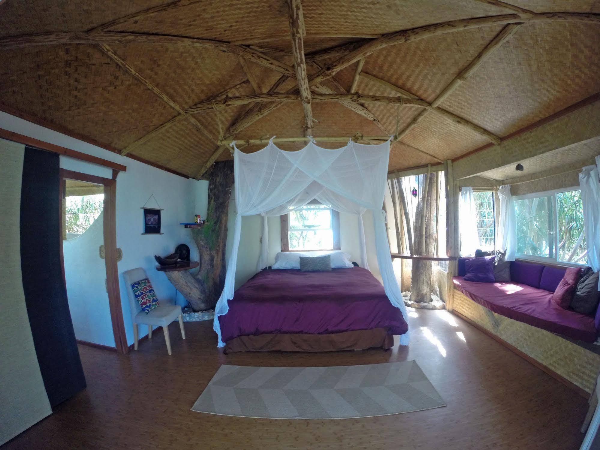 Mandala Resort Ниафу Екстериор снимка